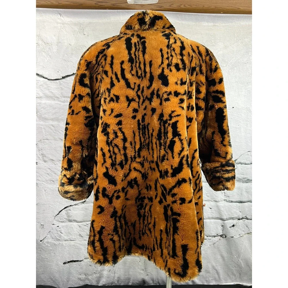 Vintage Monterey Fashions faux fur womens jacket EUC Medium - Picture 2 of 8